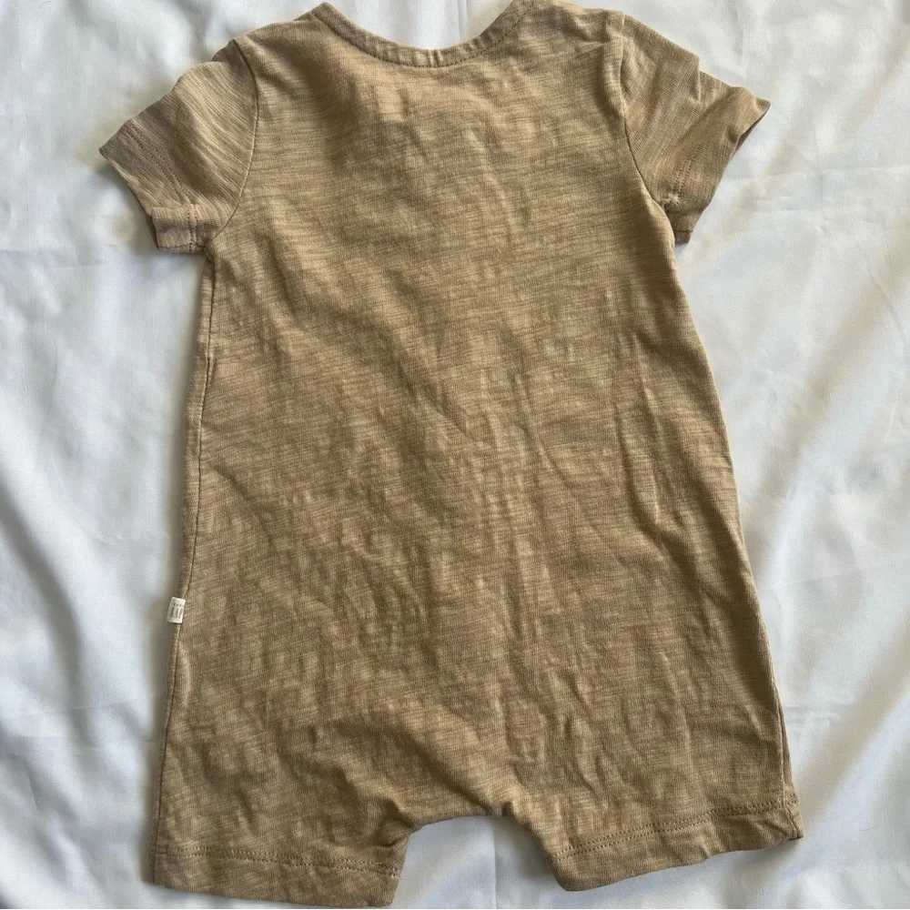 Gap Organic Cotton Shorty One Piece in New Sand Beige Size 3-6 Months